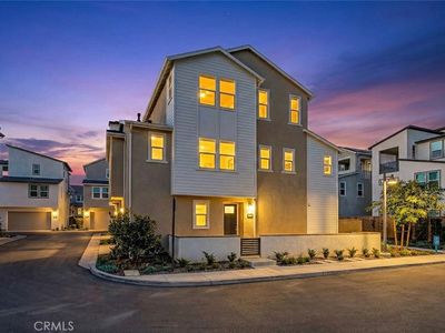 418 Lobata, Irvine, CA, 92618
