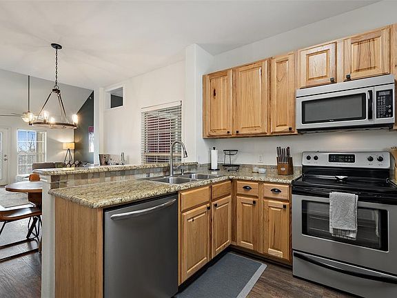4th image of 6810 Deatonhill Dr Unit 1301