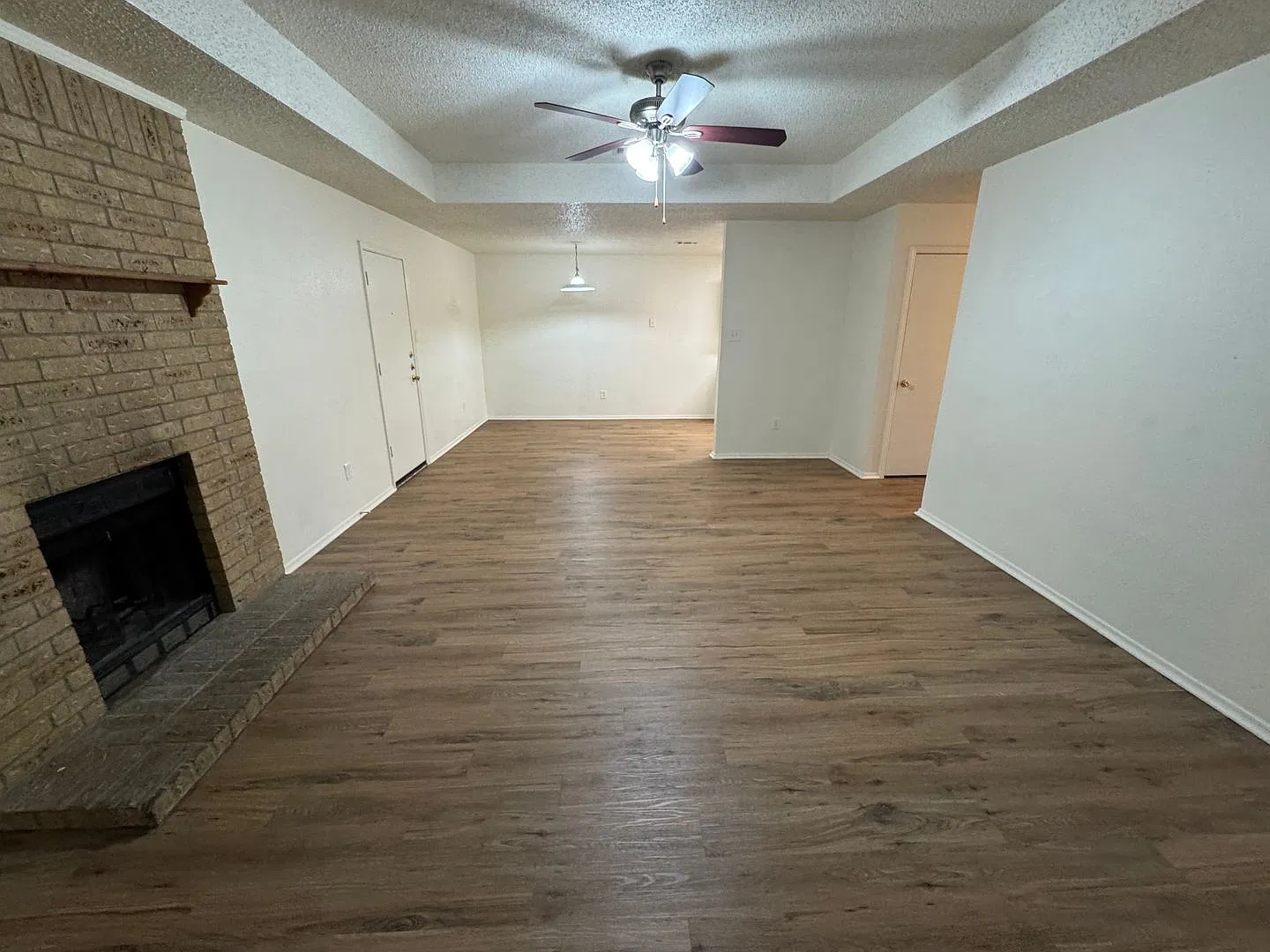 Nice single story duplex in NRH — Photo 4