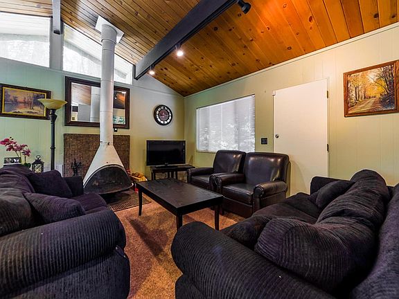 3rd image of 782 Fern Dr