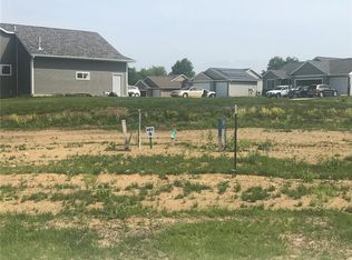 705 Wild Pine Ct, Springville, IA 52336