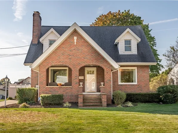 408 Woodrow St NW, North Canton, OH 44720