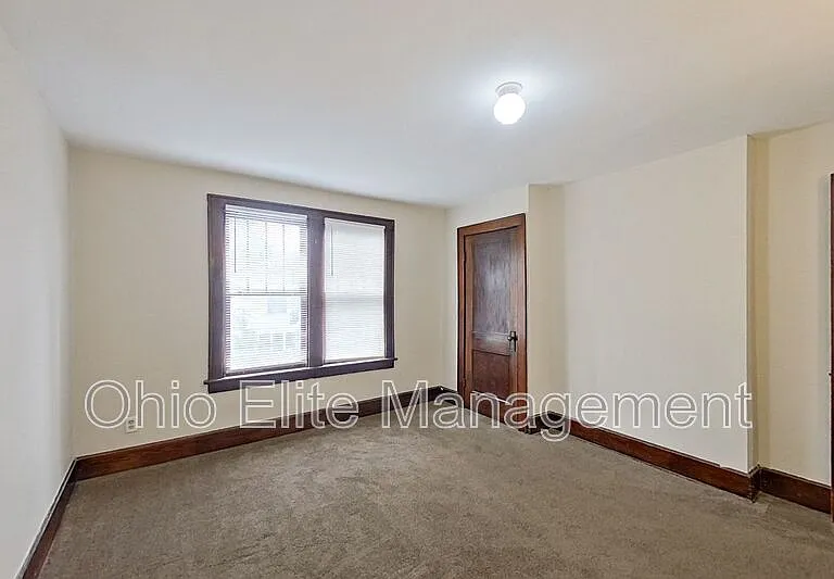 461 Reinhard Ave — Photo 9
