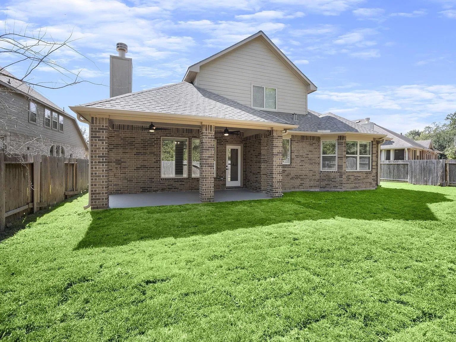 4 bed, 3.5 bath, 3023 sqft, $4,200 — Photo 2
