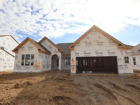 5978 Hawks Ln, Milford, OH 45150