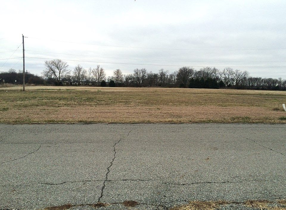 1st image of 601 Katy Ln