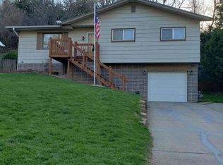 506 Powells, Crescent, IA 51526