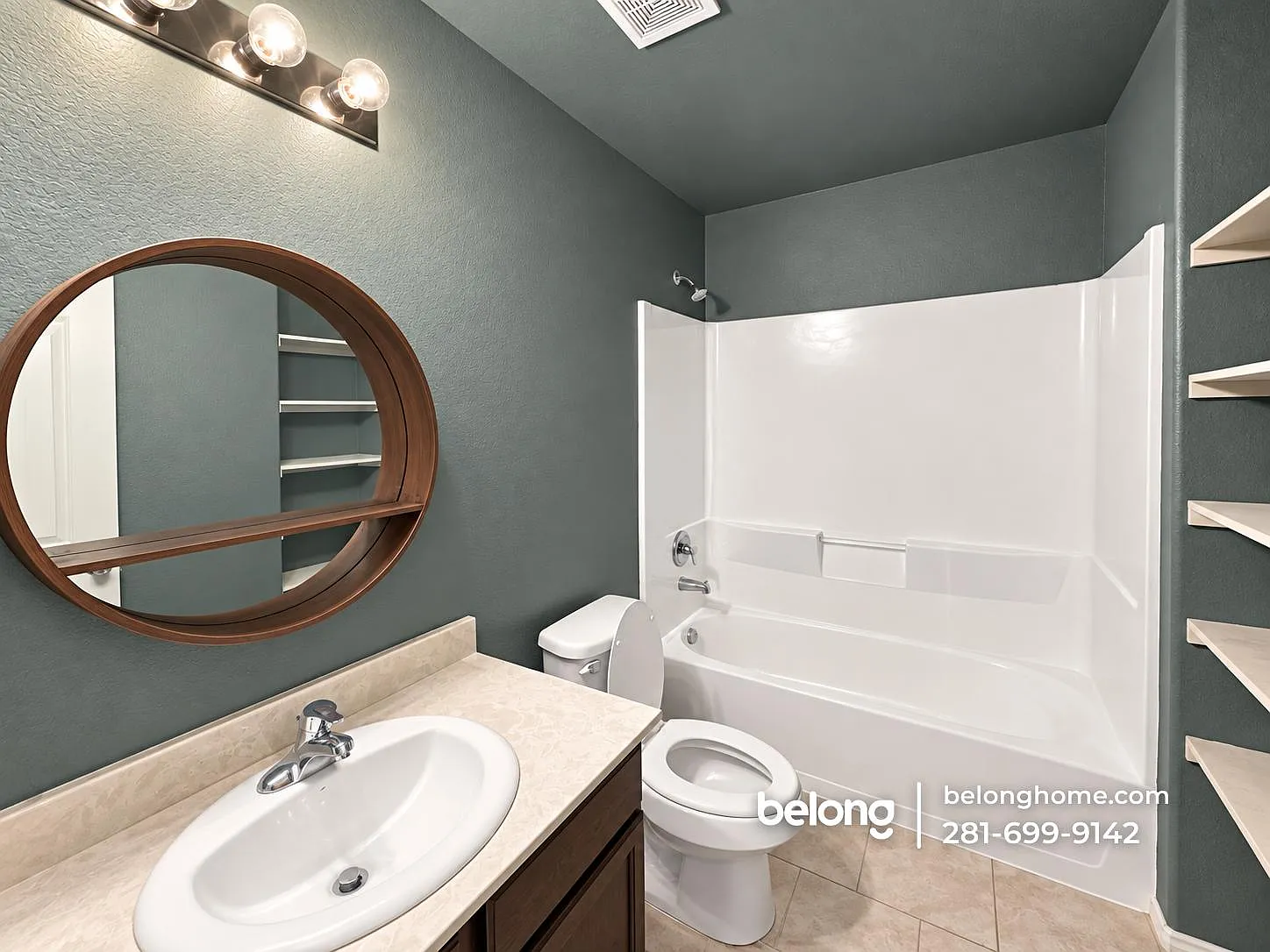 4 bed, 2.0 bath, 1971 sqft, $2,395 — Photo 3