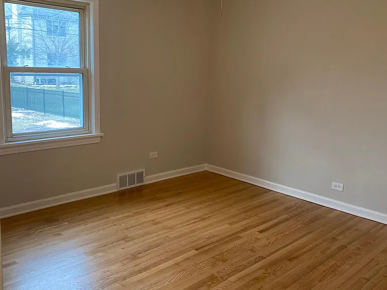 526 S Berkley Ave — Photo 12