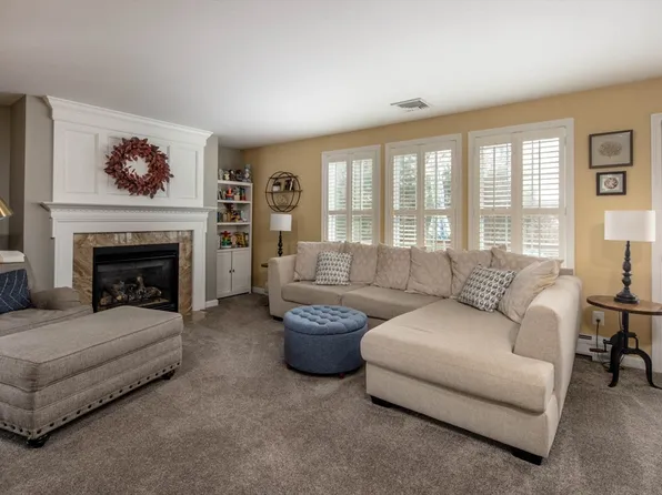 24 Harbor Mist Dr #24, Fairhaven, MA 02719