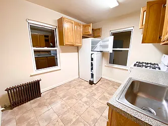 Rented by Amorelli Realty