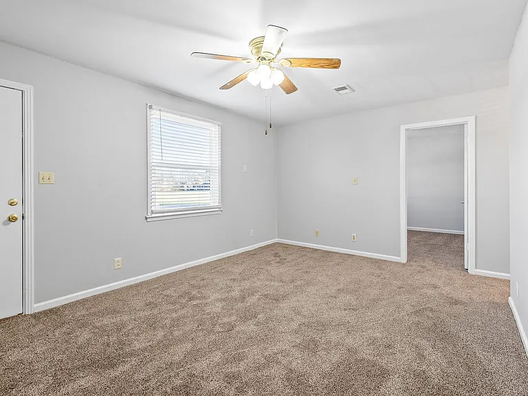 758C Bancroft Cir — Photo 26