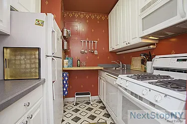 Sold by NextStopNY