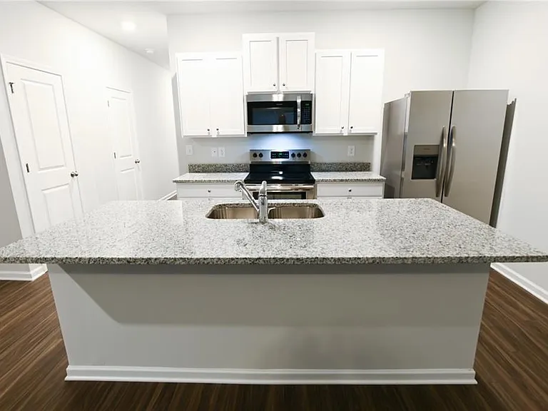 115 Village Green Dr #166 — Photo 11