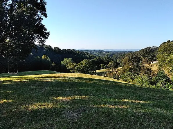 1092 Clark Branch Rd, Asheville, NC 28806