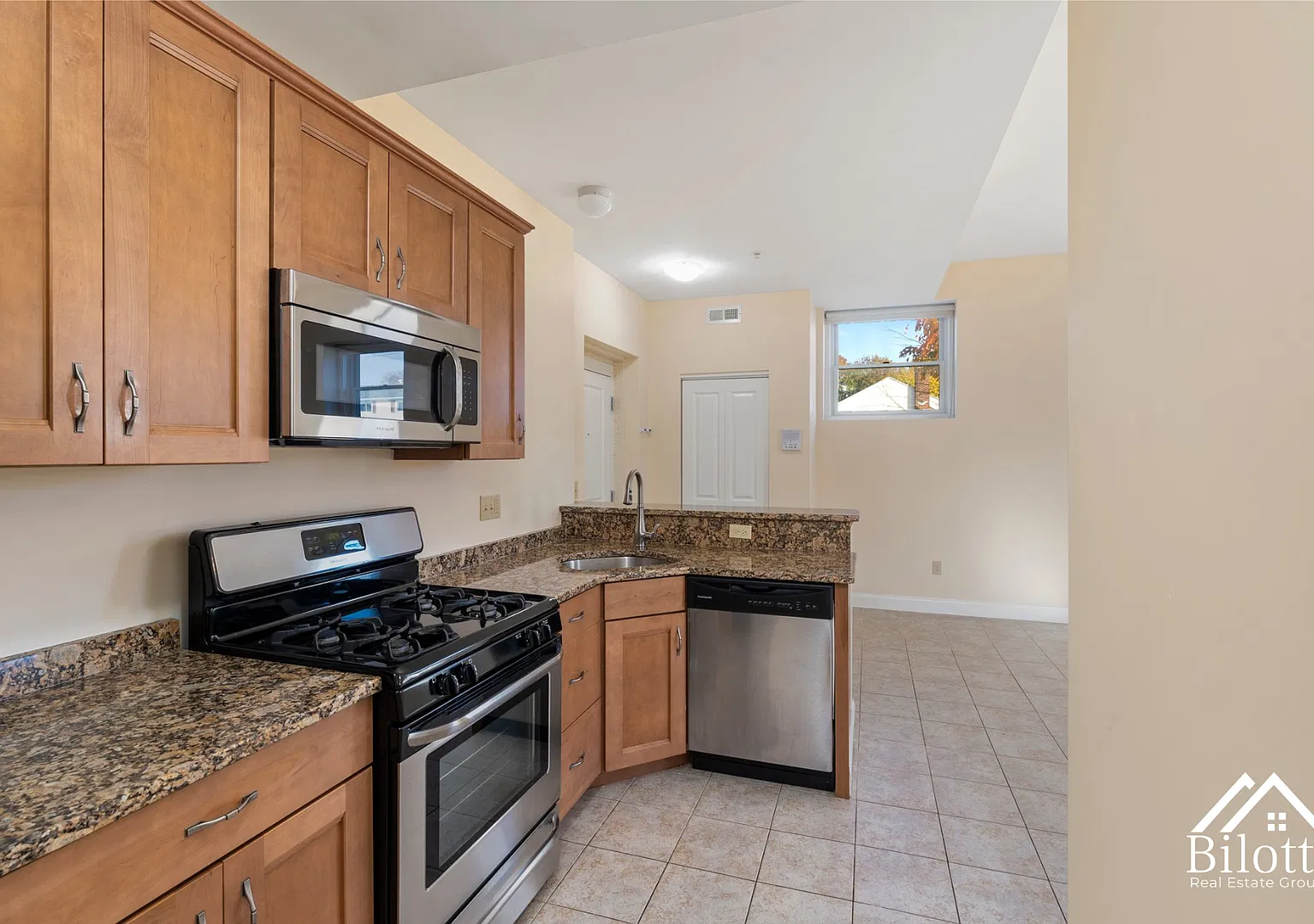 22 Clark Street — Photo 1
