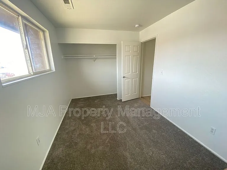 2517 S Lakecrest Dr #3 — Photo 11