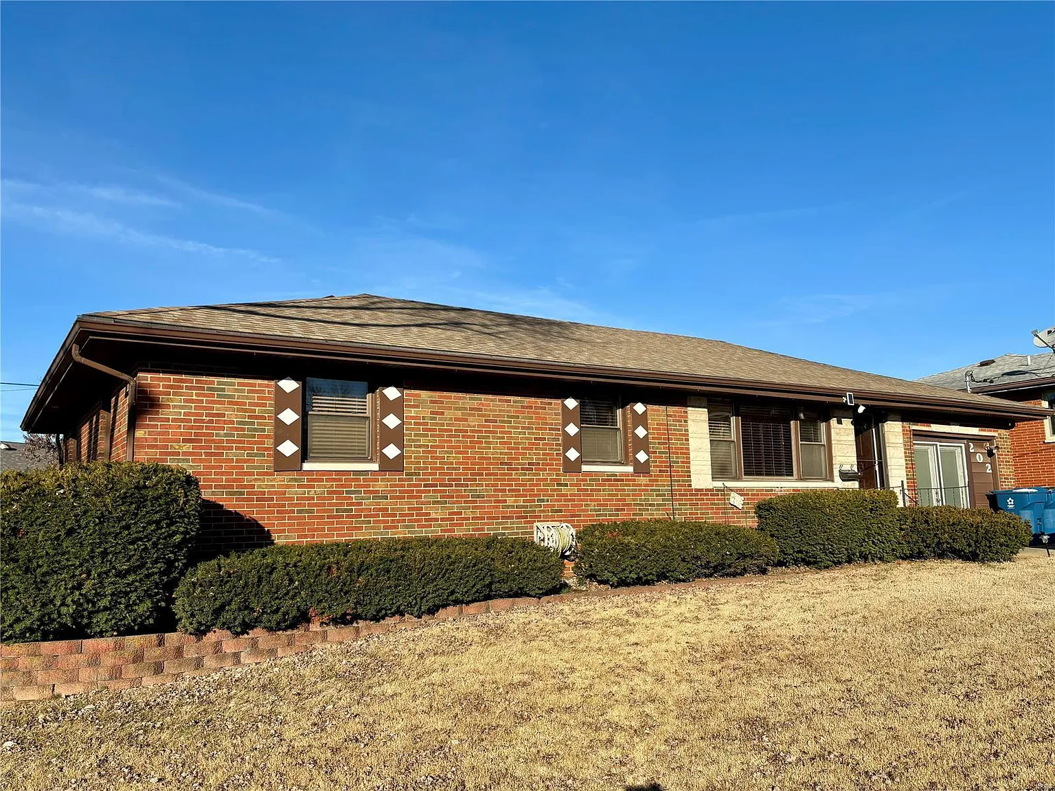 202 Alben St photo 1