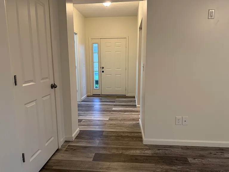 3229 Rossmore Cir — Photo 7