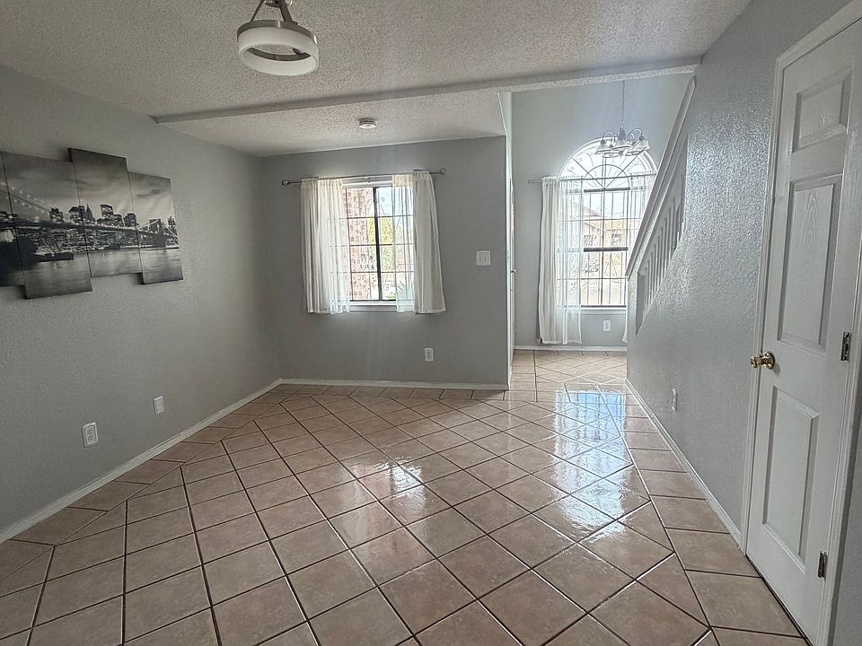 1st image of 2137 Lyman Dutton Cir