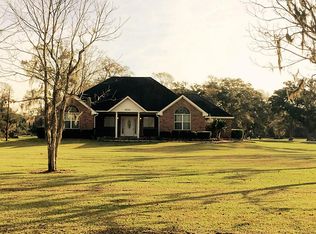 2206 Fernwood Dr, Lake Jackson, TX 77566
