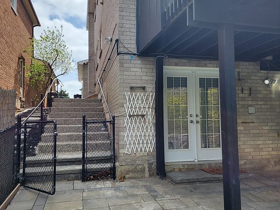 4th image of 2385 Hargood Pl