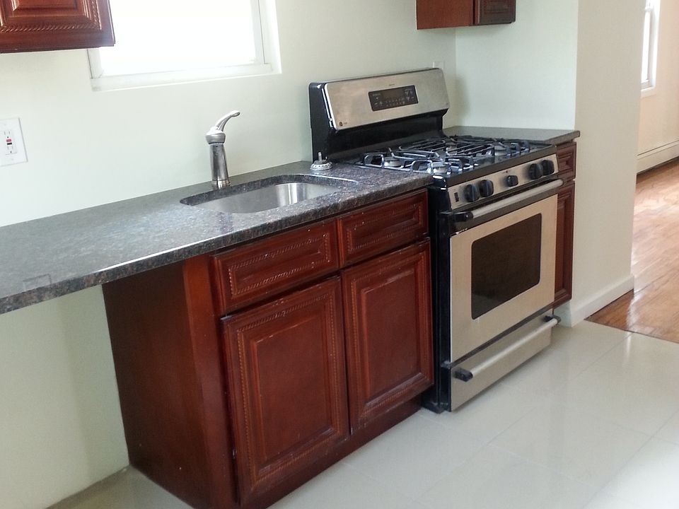 1st image of 9036 192nd St