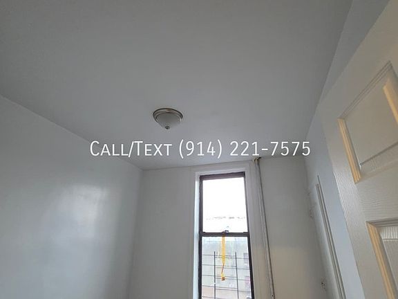 5th image of 490 S Broadway #5