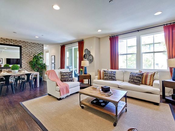 4th image of 1206 Coyote Creek Way