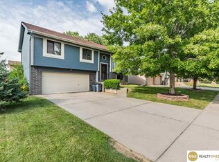 7966 Curtis Ave, Omaha, NE 68134