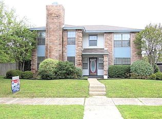 995 Mauve Dr, Lewisville, TX 75067