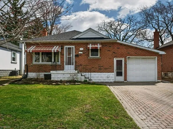 69 W 4th St, Hamilton, ON L9C 3M6