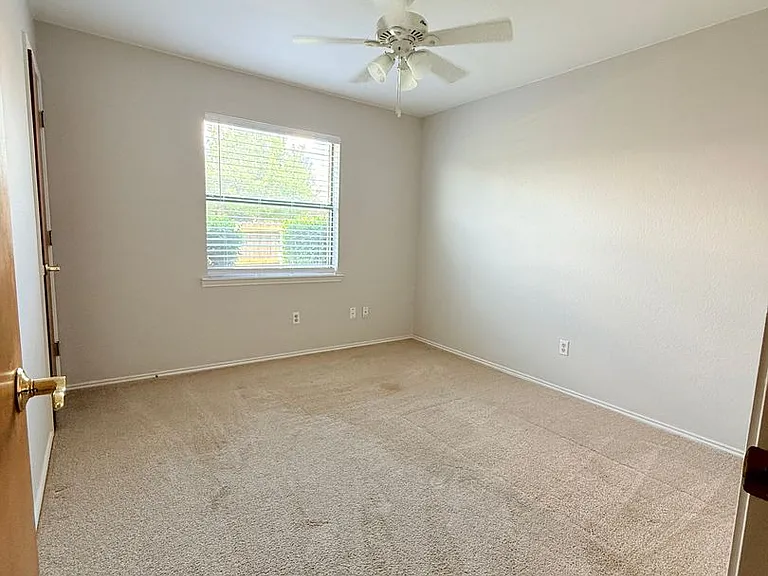 8041 Miles Dr — Photo 20