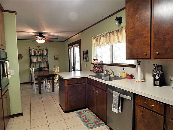 2nd image of 3510 Pebble Creek St