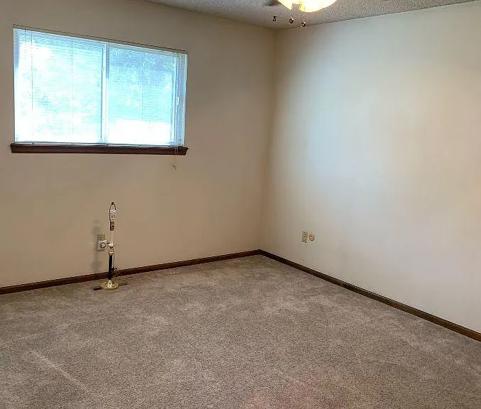 2515 Romeldale Ct — Photo 12
