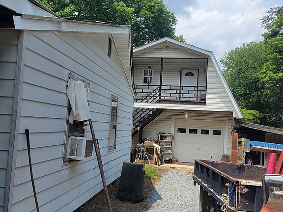 4th image of 1725 Greymar Dr