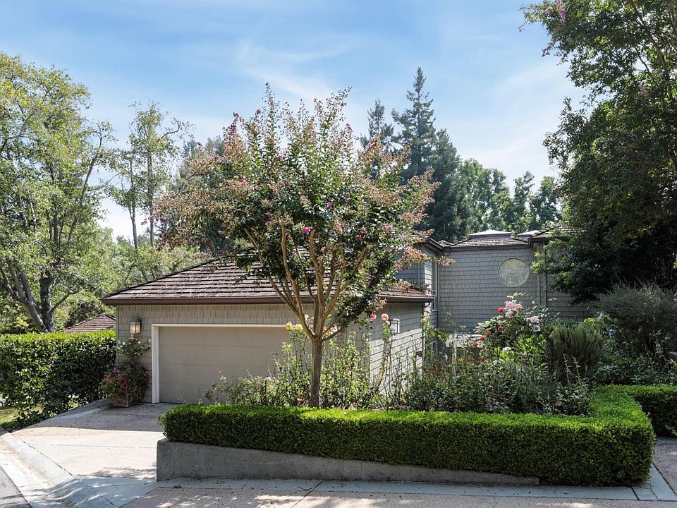 1st image of 621 Manresa Ln