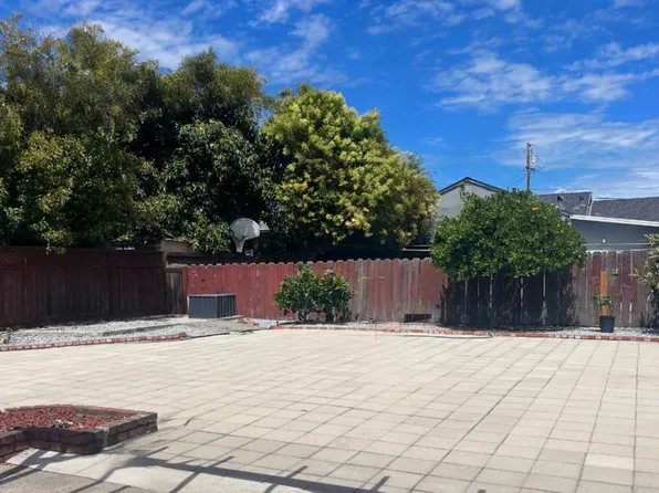 973 Phillips Way, Hayward, CA 94541