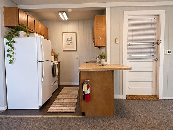 5th image of 1515 W Main St #B
