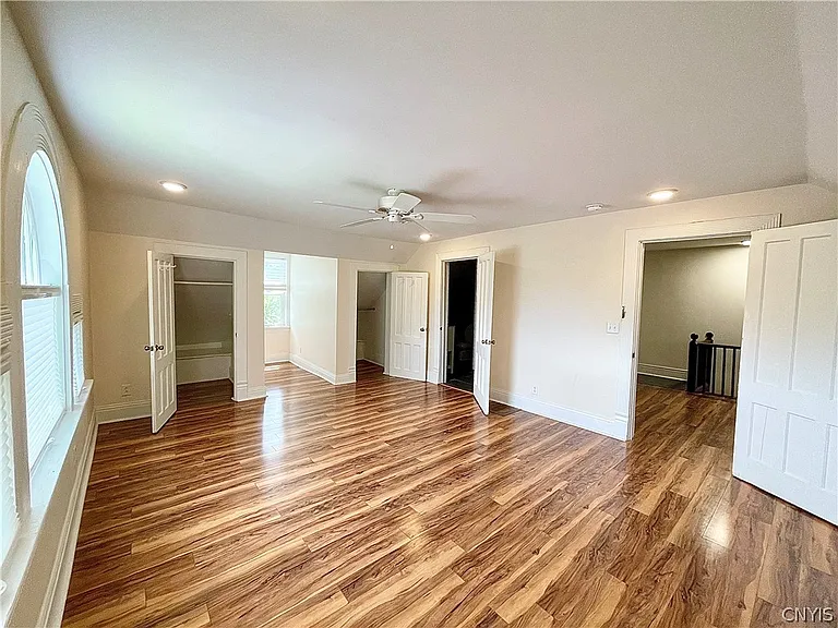 365 Green St — Photo 15