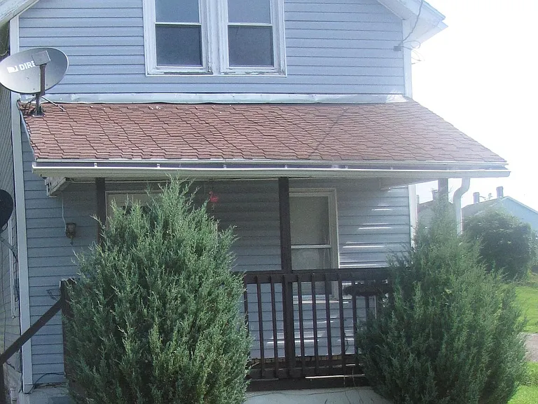 16 Main St — Photo 1