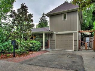 11527 35th Ave NE, Seattle, WA 98125