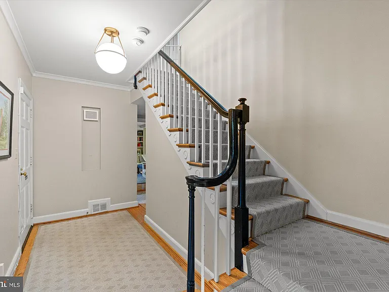 3701 Blackthorn Ct — Photo 27