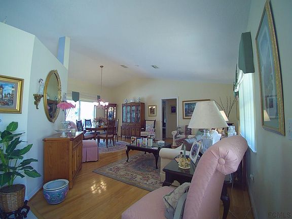 3rd image of 39 Fallwood Ln