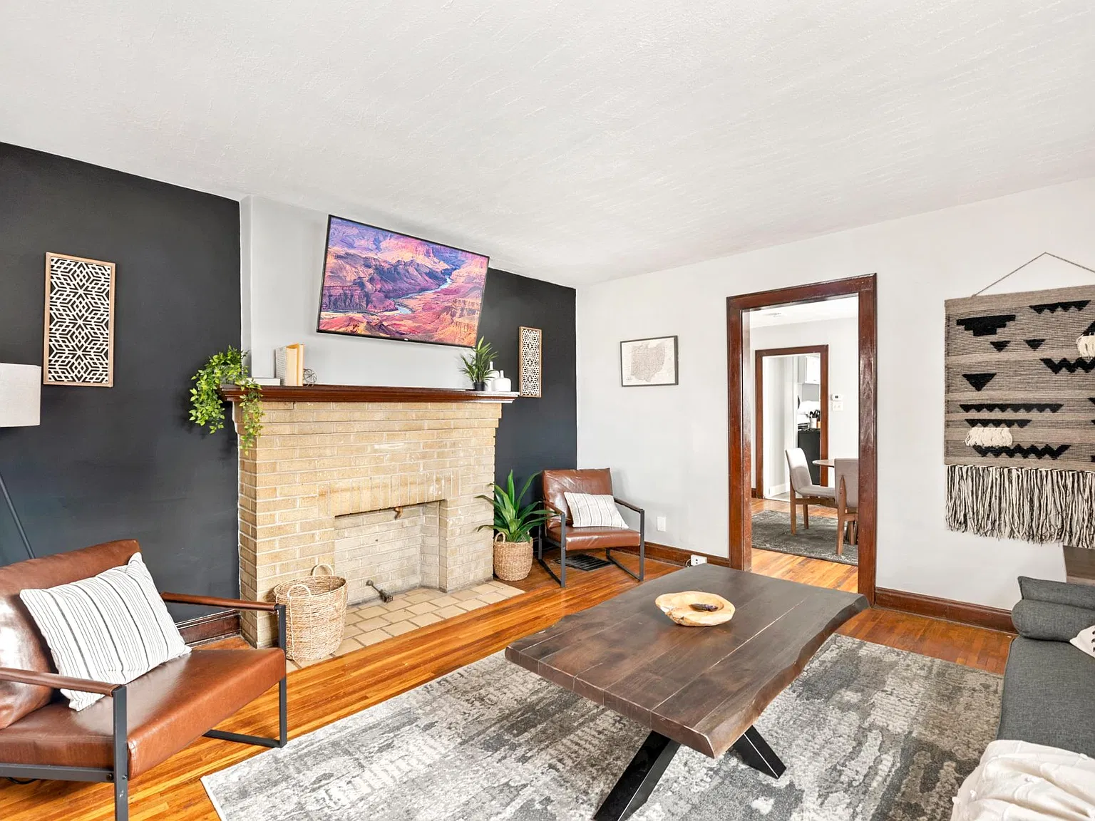 257 Southwood Ave — Photo 2