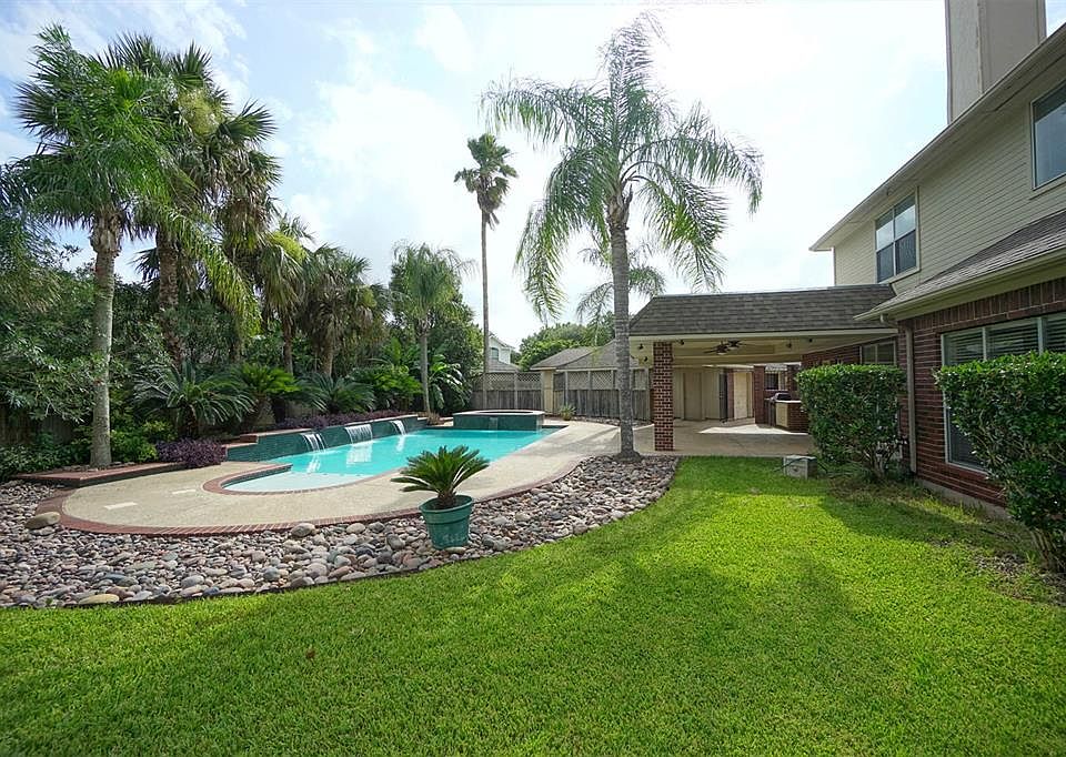 1st image of 7010 Edenbrook Ct