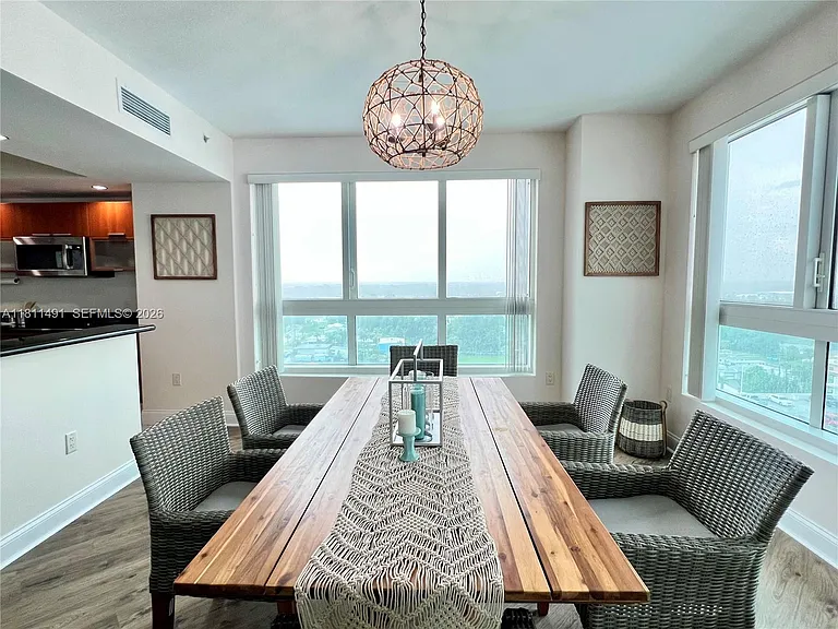 231 Riverside Dr #1210 — Photo 10