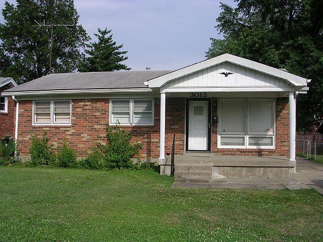 2nd image of 3013 Faywood Way