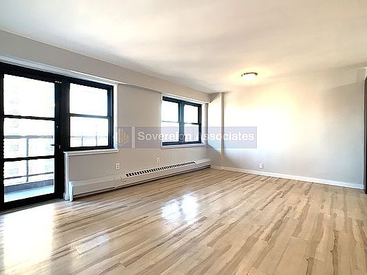 1st image of 111 Wadsworth Ave APT 13E