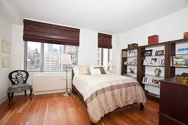 Sold by LG Fairmont Group | media 16
